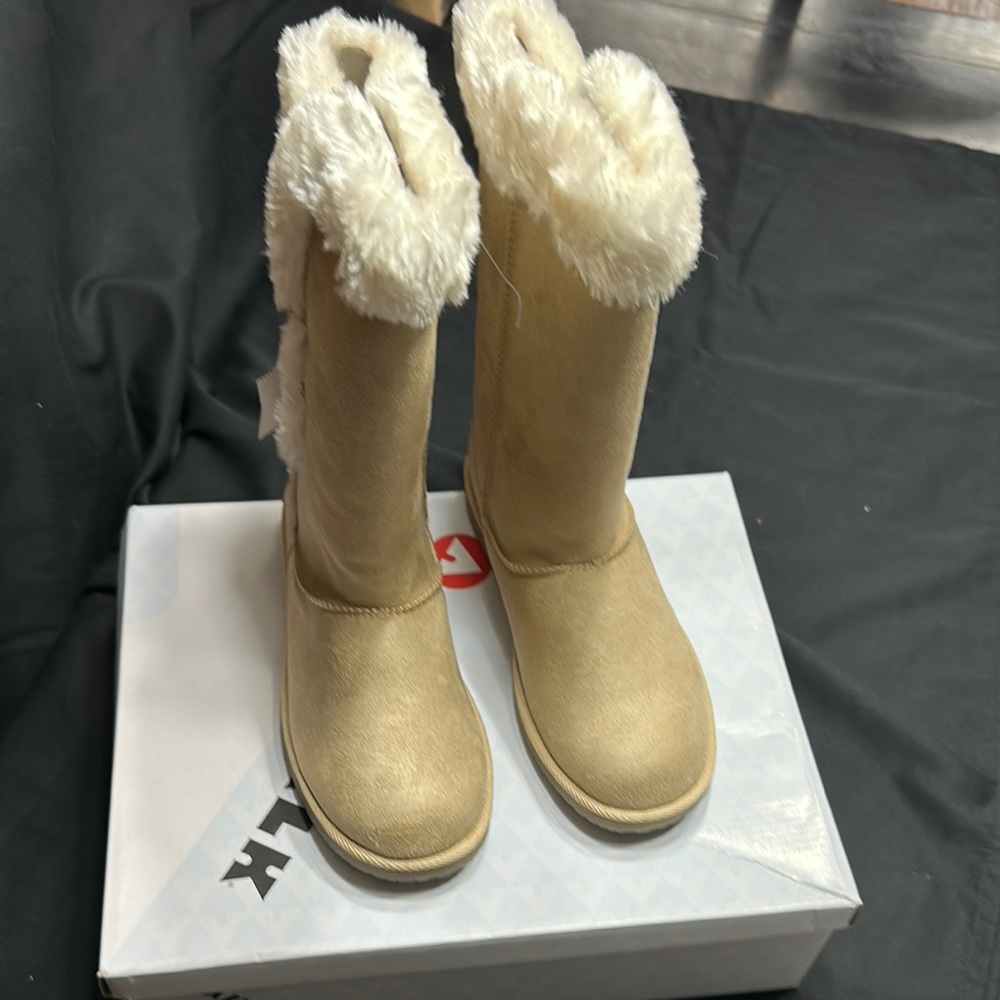 Cream Faux Fur Lined Boots